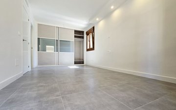 Property slide 48