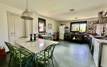 Property slide 17