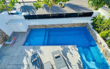 Property slide 44