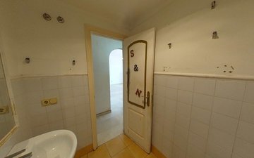 Property slide 27