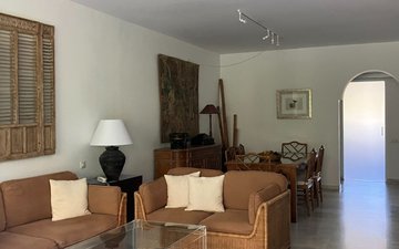 Property slide 19