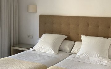 Property slide 25