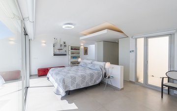Property slide 31