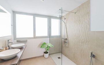 Property slide 39