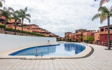 Property slide 17