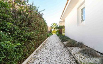 Property slide 30