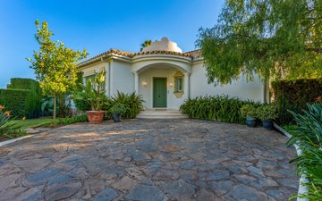 Property slide 24