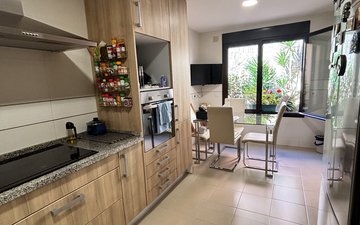 Property slide 10