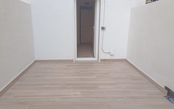 Property slide 32