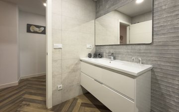 Property slide 18