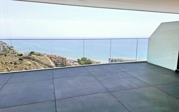 Property slide 10