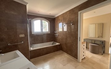 Property slide 21