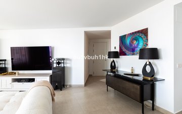 Property slide 10
