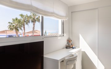 Property slide 22