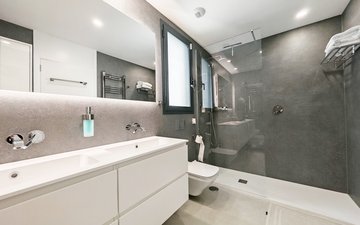 Property slide 16
