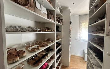 Property slide 18