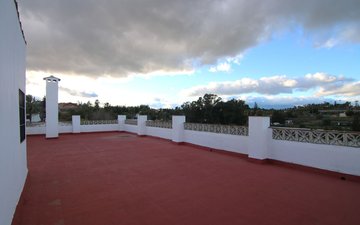 Property slide 32