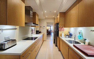 Property slide 14