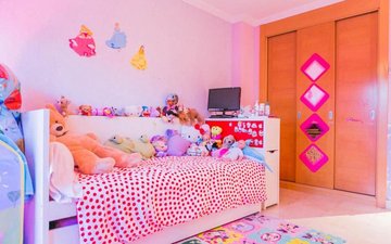 Property slide 19