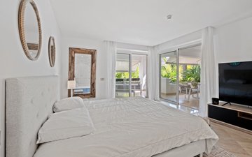Property slide 10