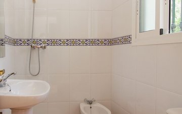 Property slide 32