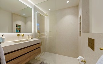 Property slide 21