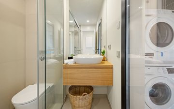 Property slide 32