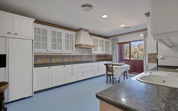 Property slide 21