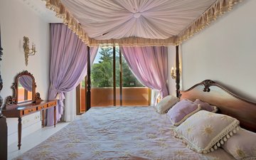 Property slide 25