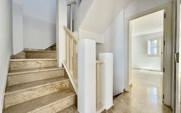 Property slide 14