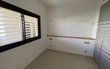 Property slide 22