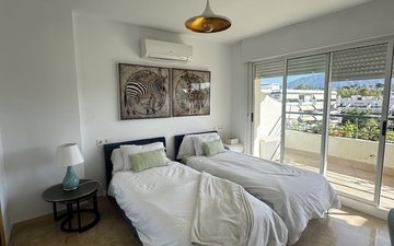 Property slide 25