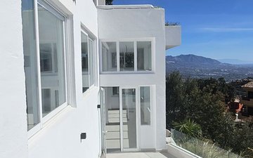Property slide 16