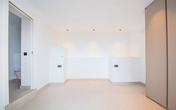Property slide 22