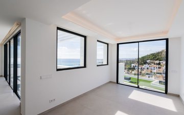 Property slide 14