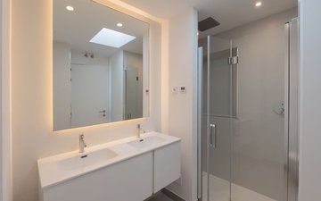 Property slide 18