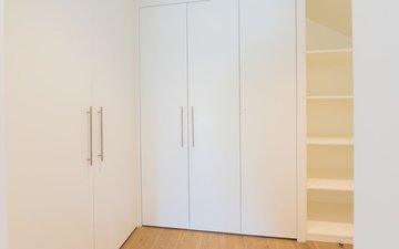 Property slide 22