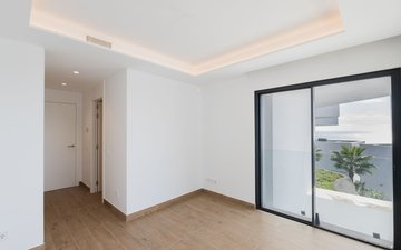 Property slide 25