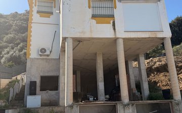 Property slide 15