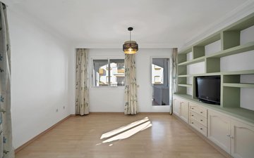 Property slide 14