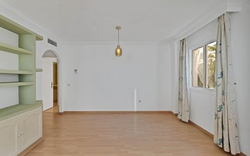 Property slide 15