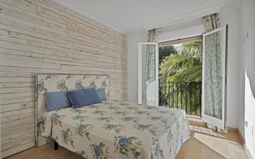 Property slide 22