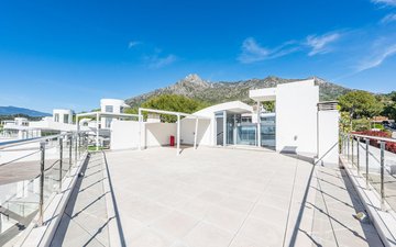 Property slide 10