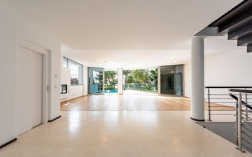 Property slide 19