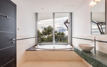 Property slide 20
