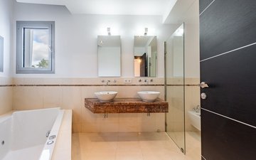 Property slide 24