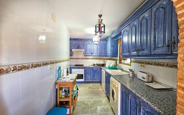 Property slide 17