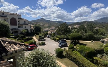 Property slide 31