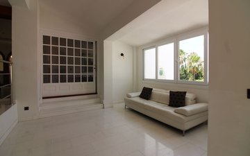 Property slide 17