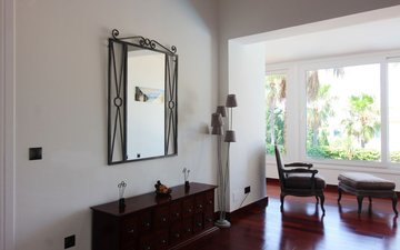 Property slide 18